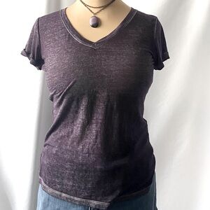 Rock & Republic Women's  V-Neck Purple T-Shirt size XS
